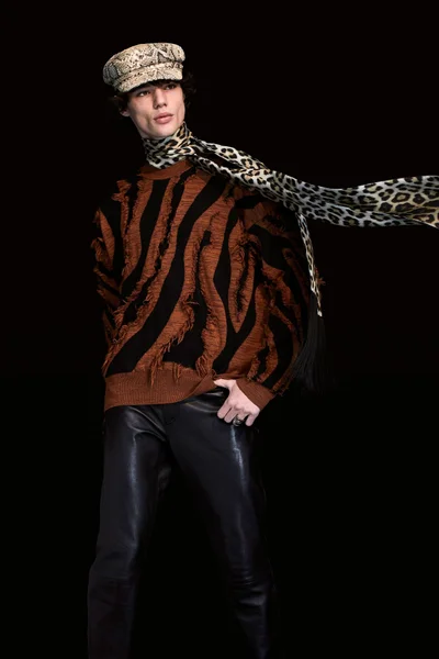 Look 4